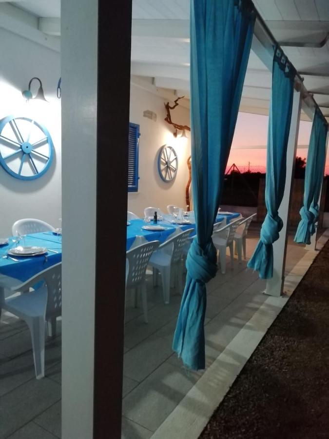 B&B And Home Restaurant La Casa Del Pescatore Sant'Anna Arresi Bagian luar foto